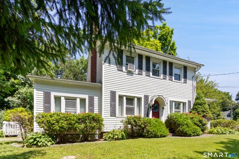 Photo of 47 Middlebury Terrace, Middlebury, CT 06762 (MLS # 24194436)