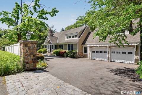 Homes For Sale - 186 Compo Road<br/> Westport, CT 06880