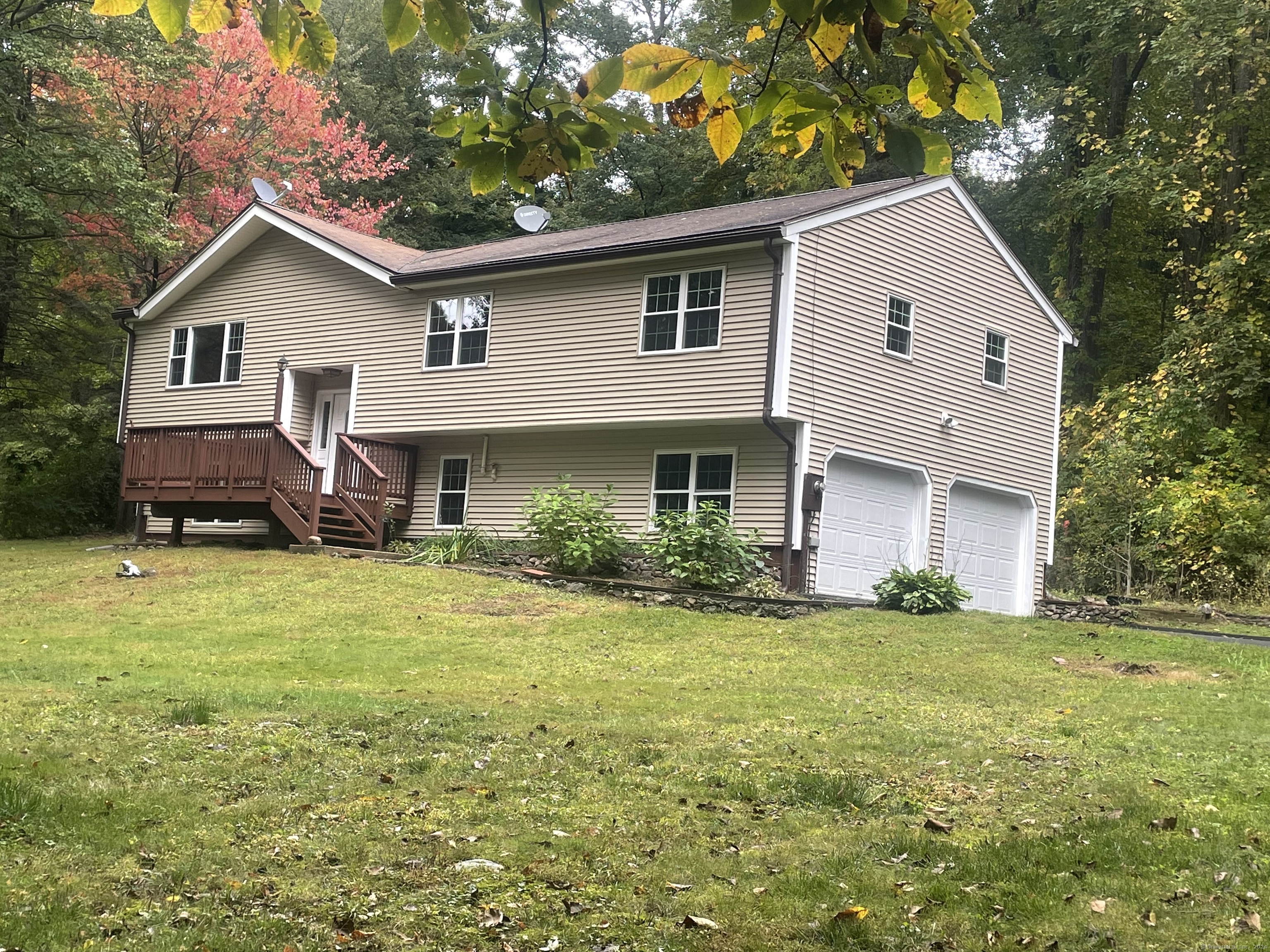 Olympic Drive, Danbury, Connecticut - 3 Bedrooms  
3 Bathrooms  
7 Rooms - 