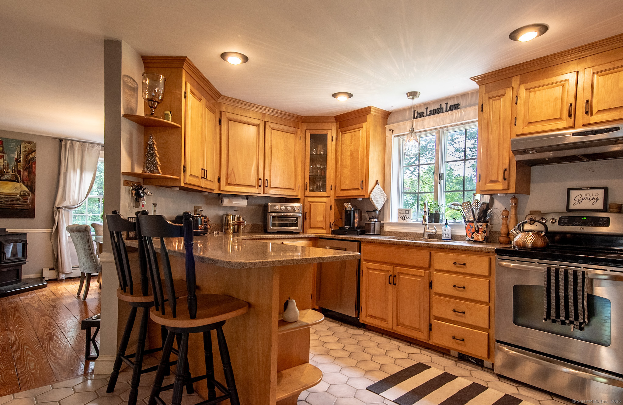 20 Long Pond Road, Thompson, Connecticut image 8