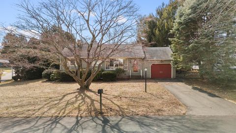 16 Barker Place, Branford, CT 06405 - #: 24078541