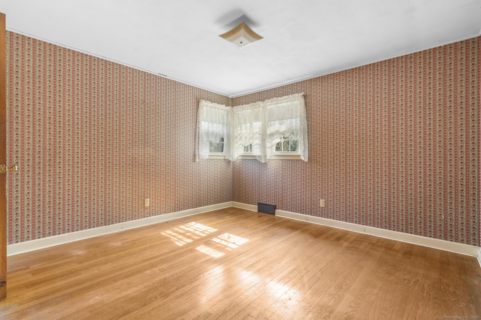 16 Barker Place, Branford, Connecticut image 16