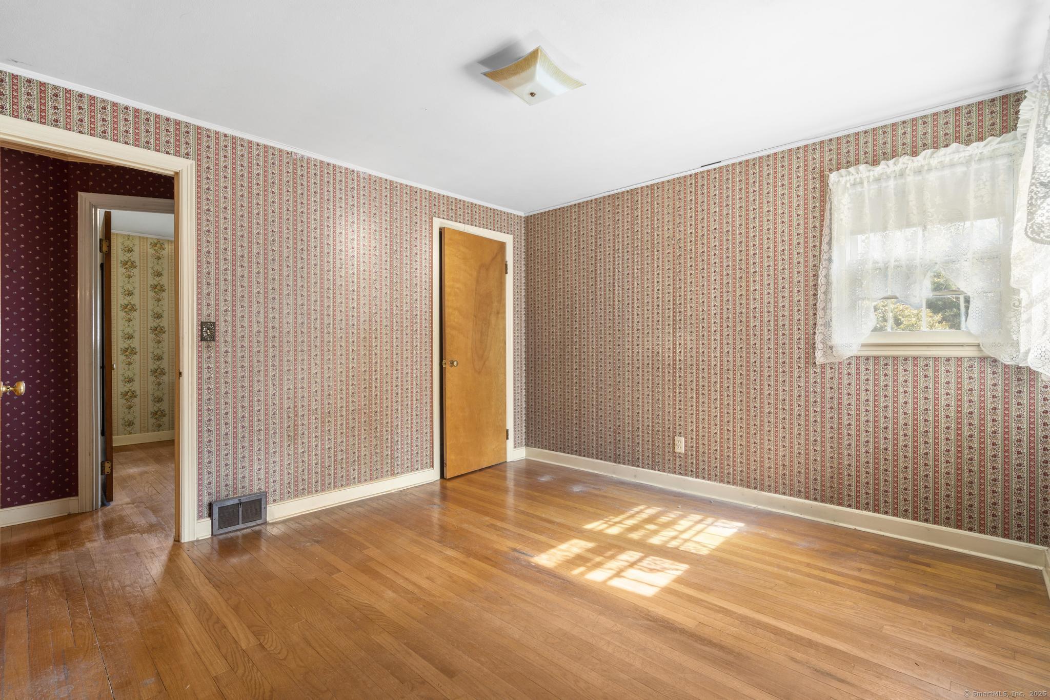 16 Barker Place, Branford, Connecticut image 17