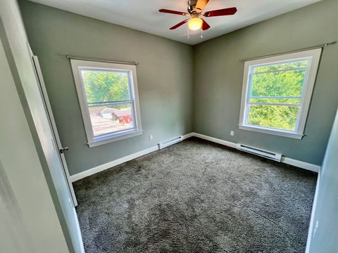 Tiny photo for 5 Providence Street, Putnam, CT 06260 (MLS # 24162391)