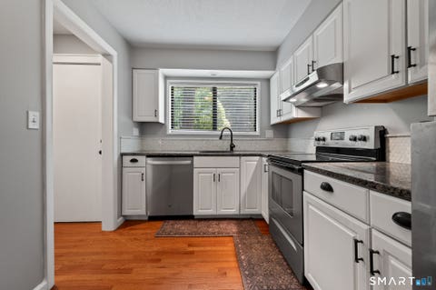 Tiny photo for 2 Shagbark Lane #2, Woodbury, CT 06798 (MLS # 24197624)
