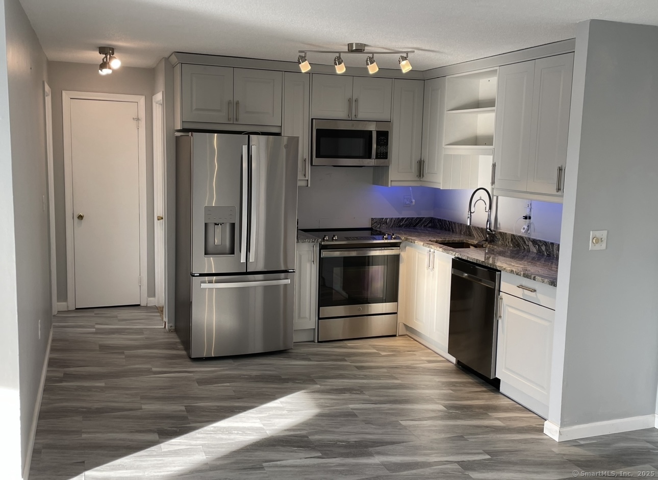 1417 Harbor View Drive 1417