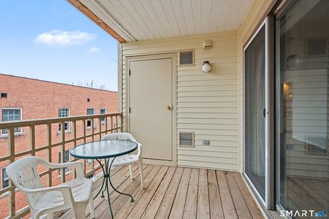 Tiny photo for 149 Fountain Street #8, New Haven, CT 06515 (MLS # 24163373)