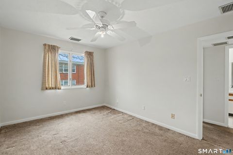 Tiny photo for 149 Fountain Street #8, New Haven, CT 06515 (MLS # 24163373)