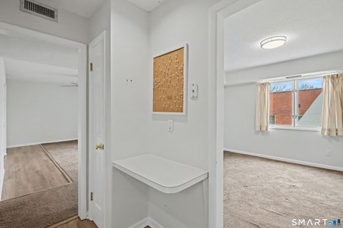 Tiny photo for 149 Fountain Street #8, New Haven, CT 06515 (MLS # 24163373)