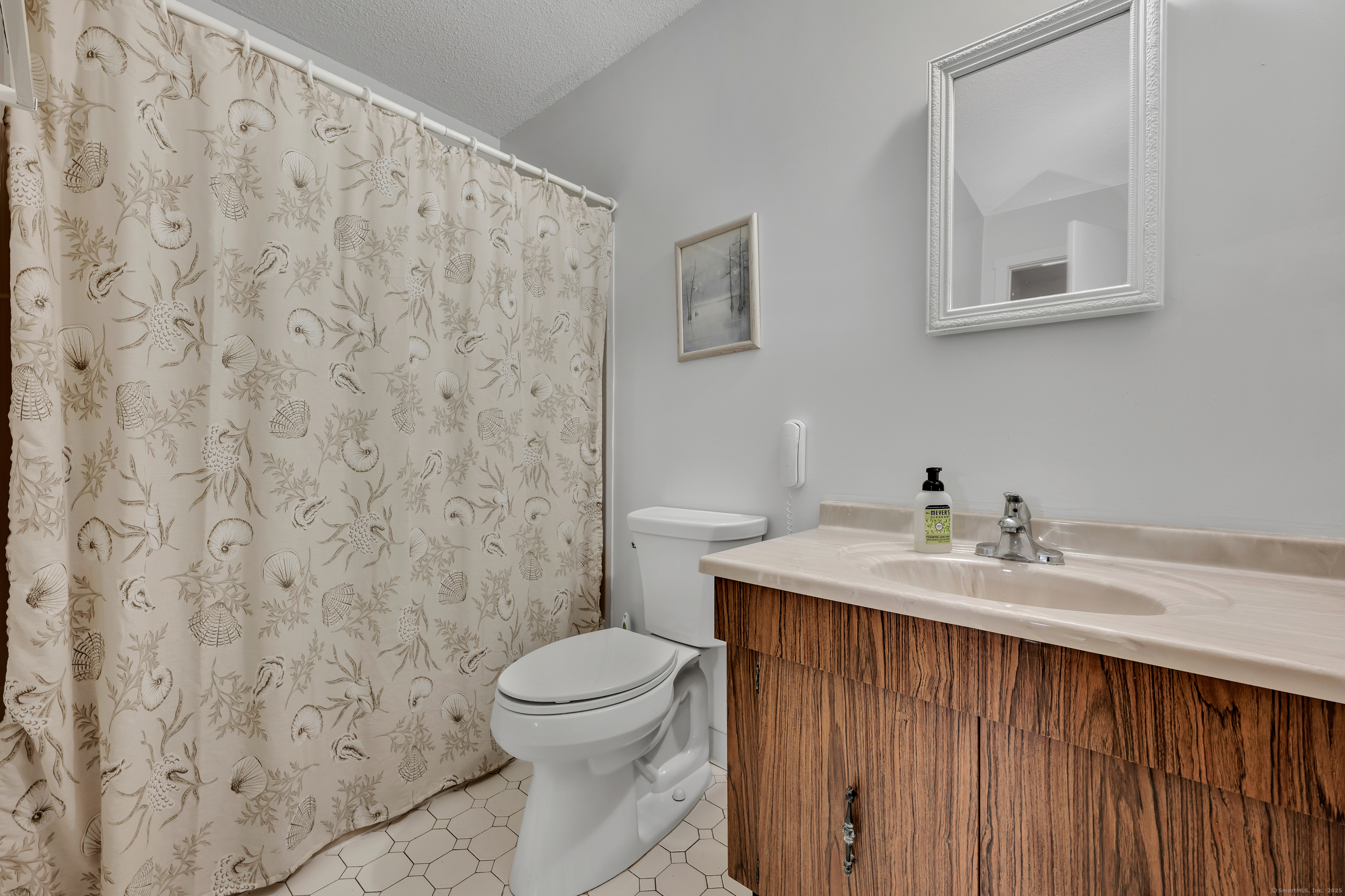 4 Hickory Hill Road, Southington, Connecticut image 21