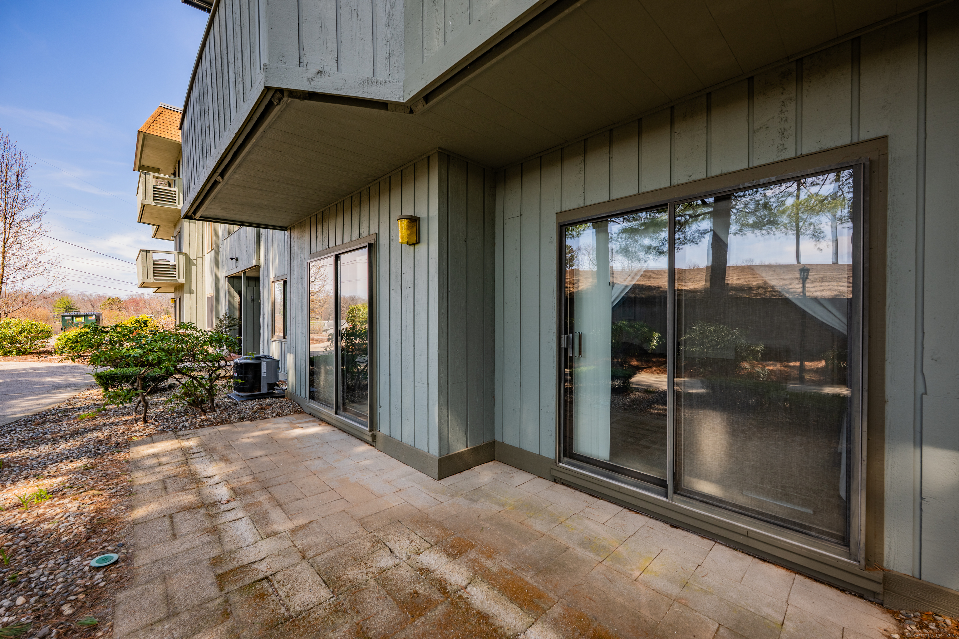 4 Hickory Hill Road, Southington, Connecticut image 3