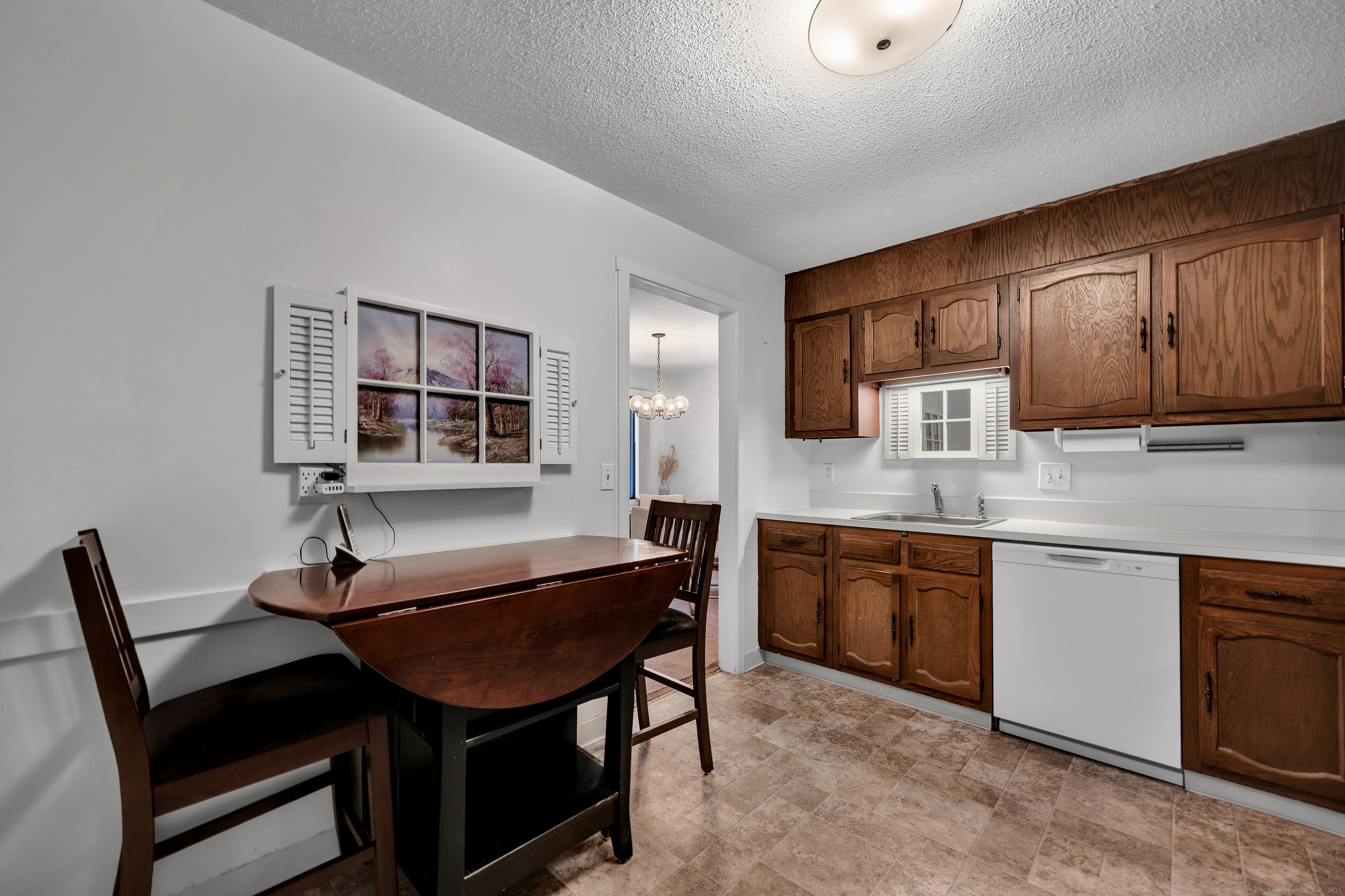 4 Hickory Hill Road, Southington, Connecticut image 14