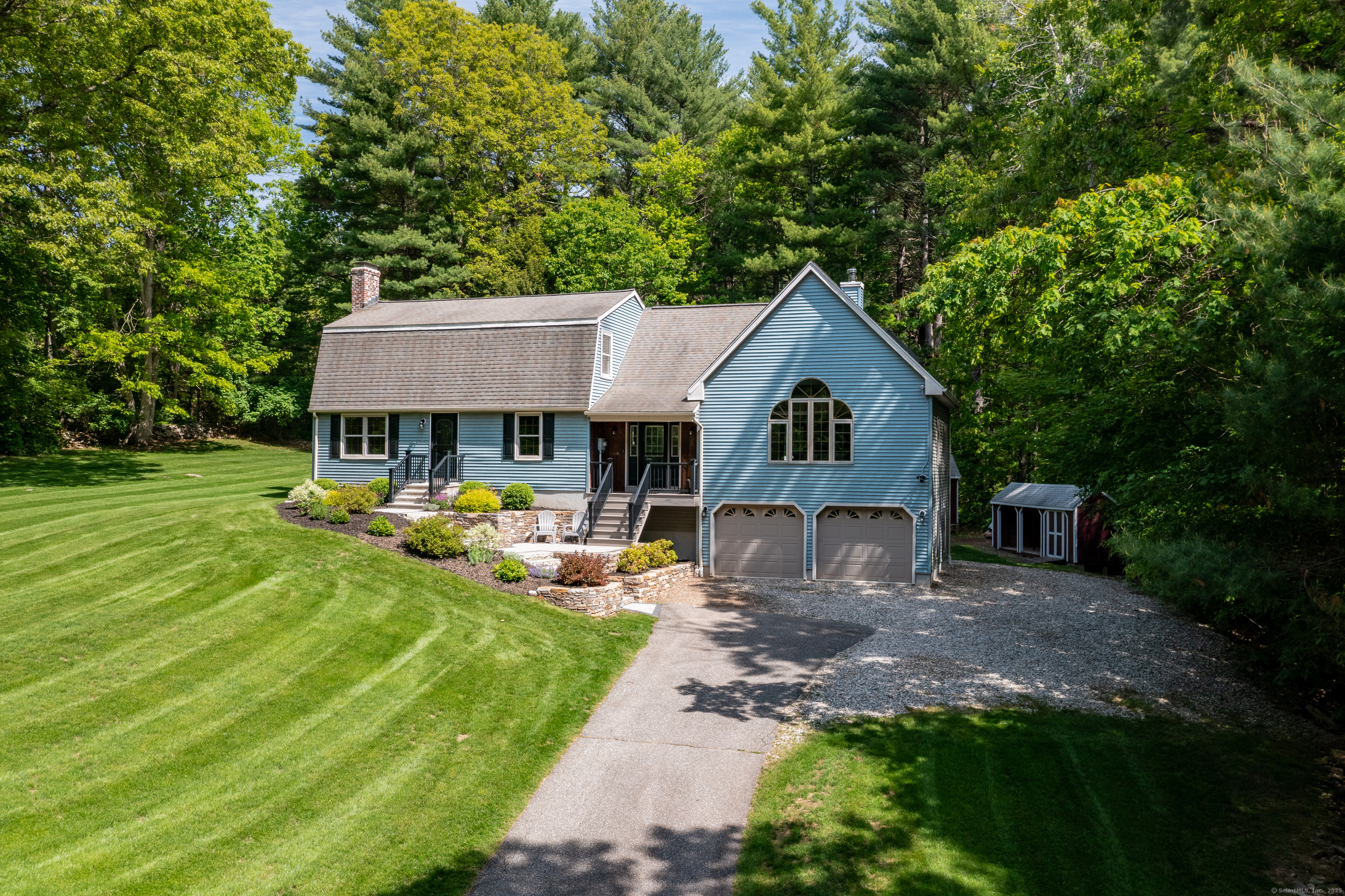 Tolland, Connecticut 06084, United States, 3 Bedrooms Bedrooms, ,3 BathroomsBathrooms,Residential,Pending,141704