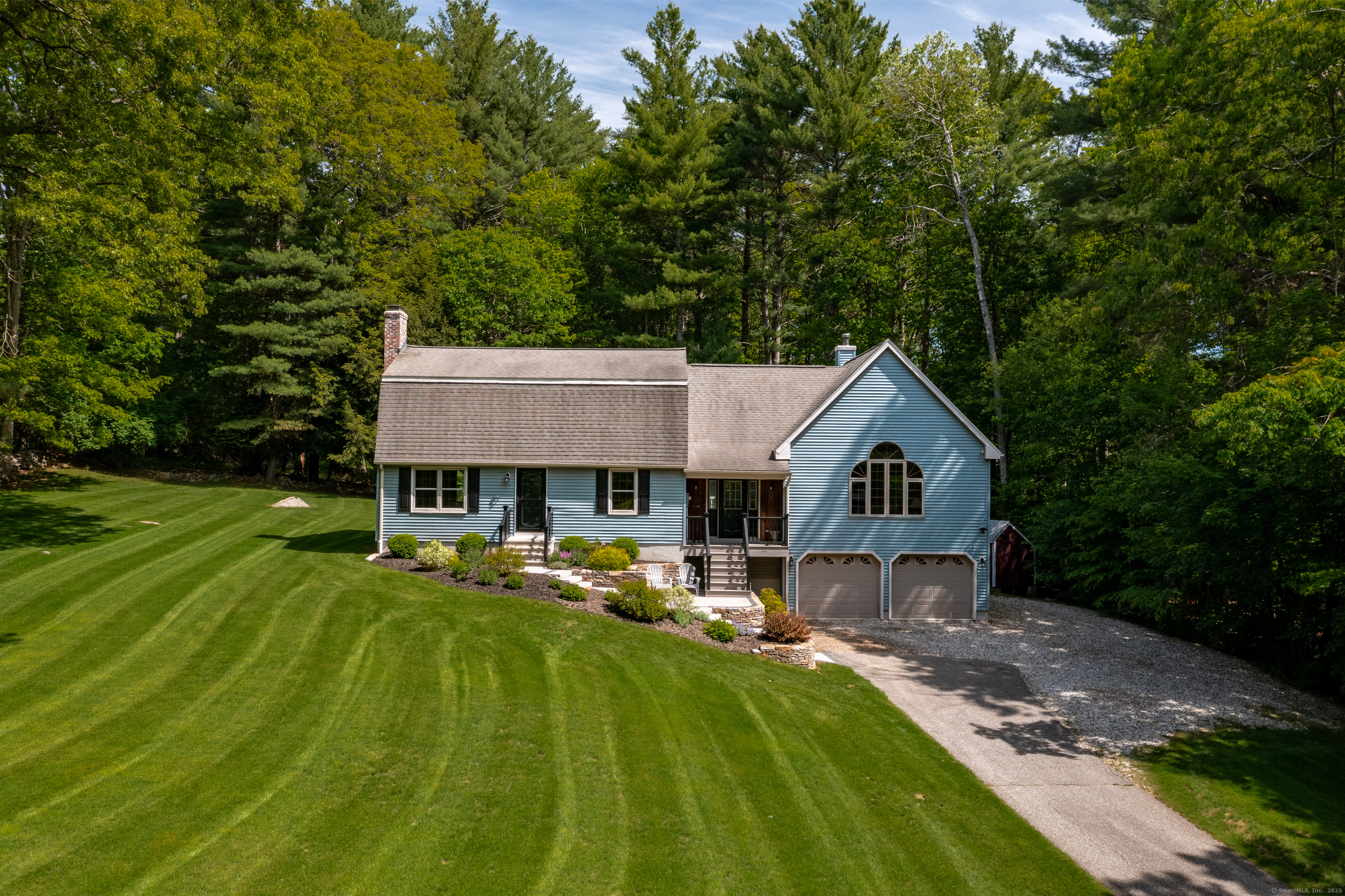 Tolland, Connecticut 06084, United States, 3 Bedrooms Bedrooms, ,3 BathroomsBathrooms,Residential,Pending,141704