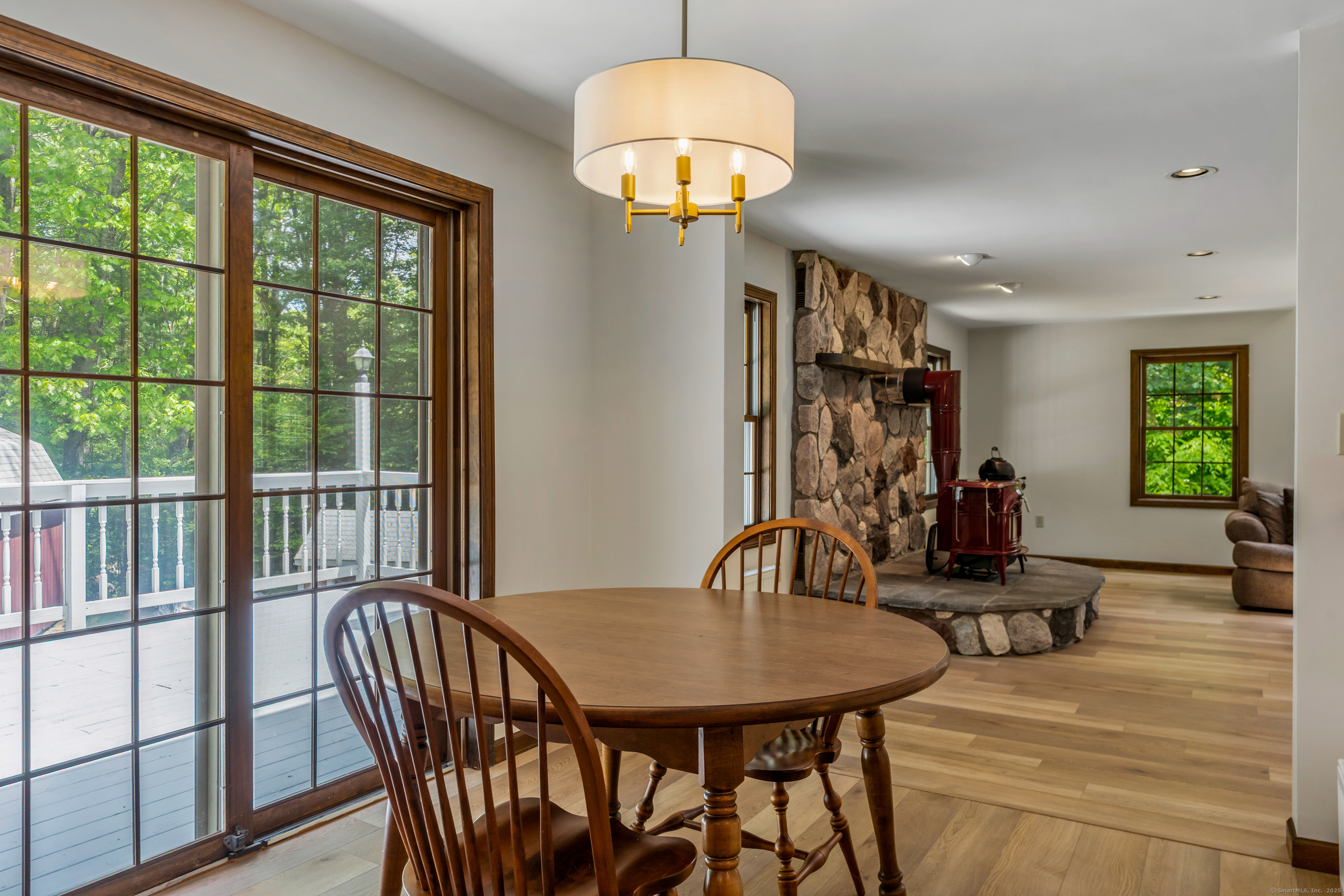 Tolland, Connecticut 06084, United States, 3 Bedrooms Bedrooms, ,3 BathroomsBathrooms,Residential,Pending,141704