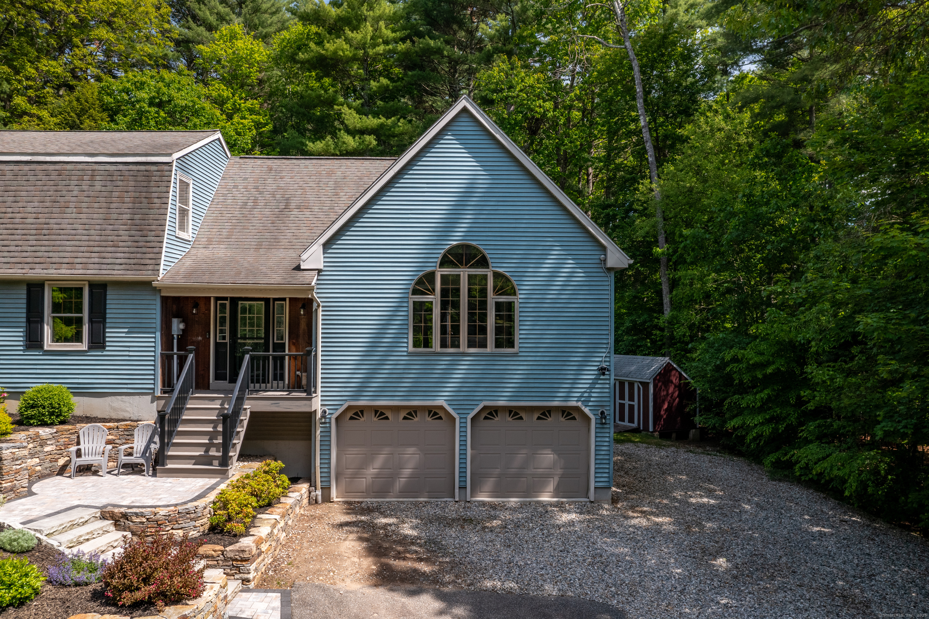 Tolland, Connecticut 06084, United States, 3 Bedrooms Bedrooms, ,3 BathroomsBathrooms,Residential,Pending,141704