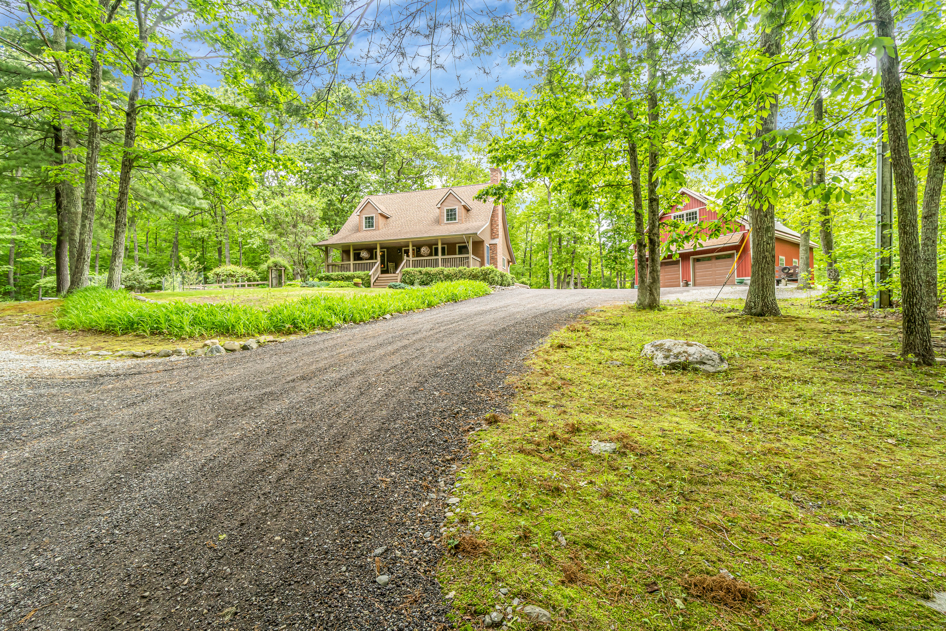 407 Starkweather Road, Plainfield, Connecticut image 2