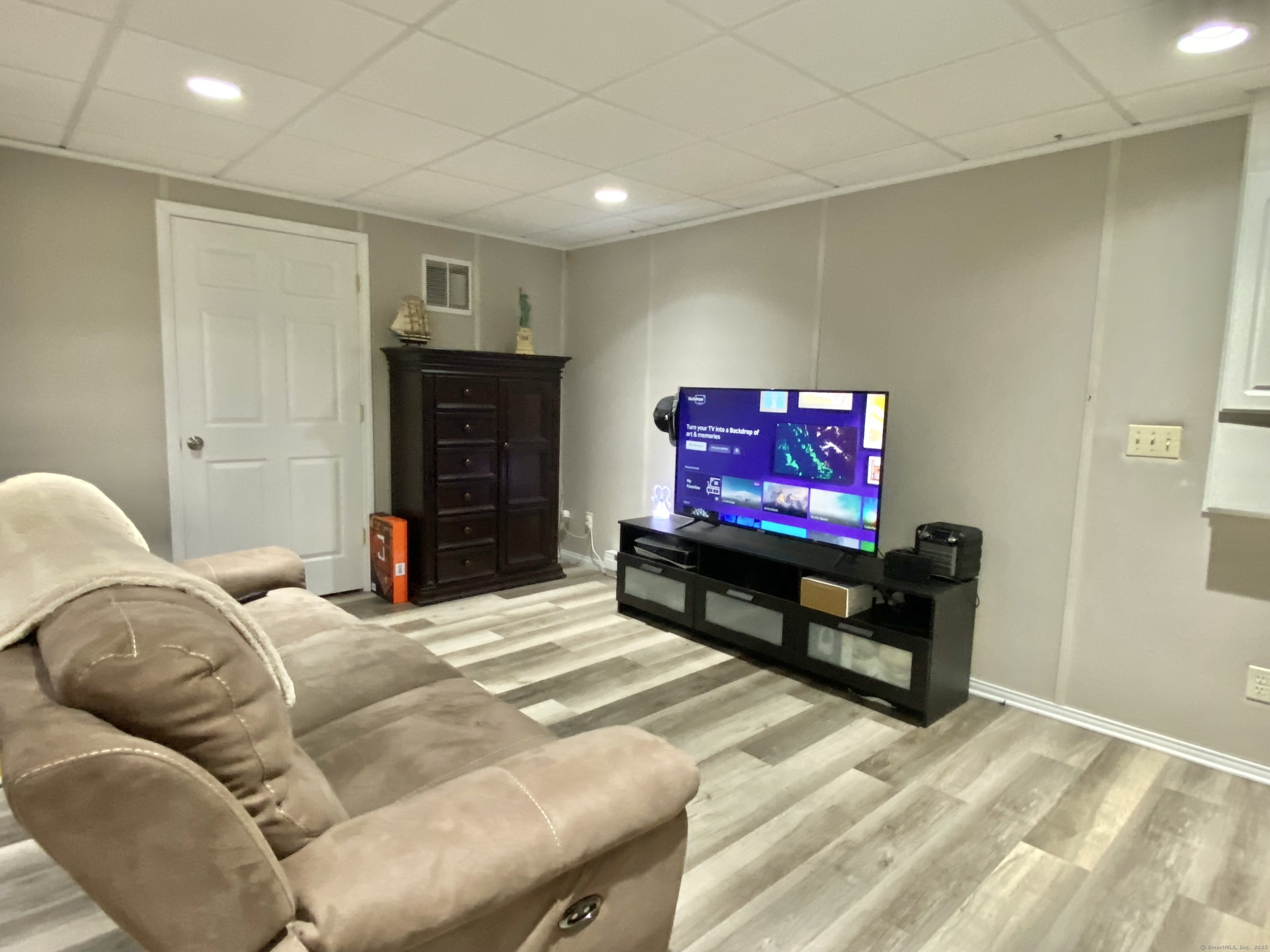 10 Richards Avenue, Seymour, Connecticut image 31