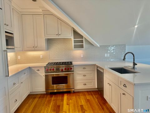 Photo of 500 Main Street #APT 3, Ridgefield, CT 06877 (MLS # 24141541)