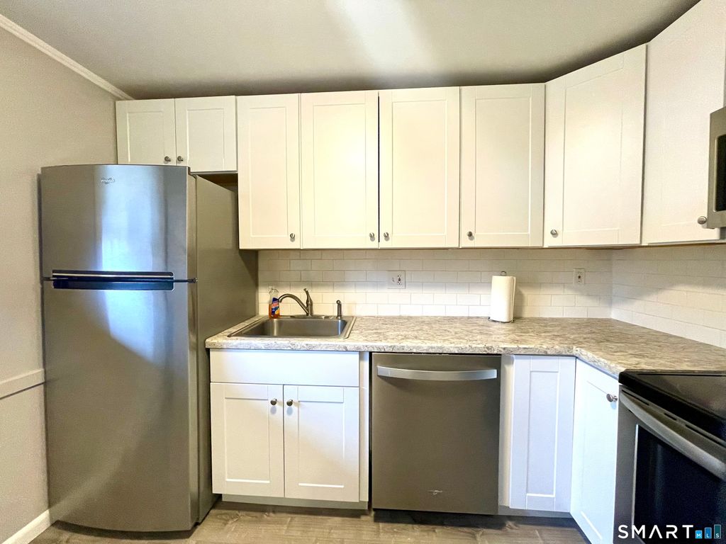 Photo of 149 Moylan Court #149, Newington, CT 06111 (MLS # 24159131)