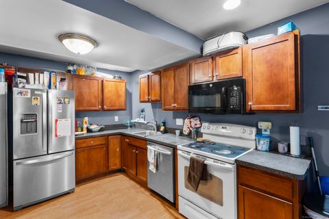 Tiny photo for 23 Scuppo Road #APT 3-4, Danbury, CT 06811 (MLS # 24137409)