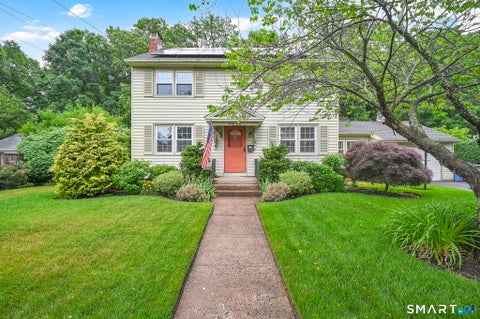 Photo of 33 Brent Road, Manchester, CT 06042 (MLS # 24184302)