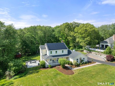 Homes For Sale - 14 Deer Run Drive<br/> Colchester, CT 06415