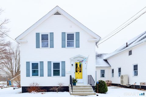 Photo of 85A Maple Street, Killingly, CT 06239 (MLS # 24152393)