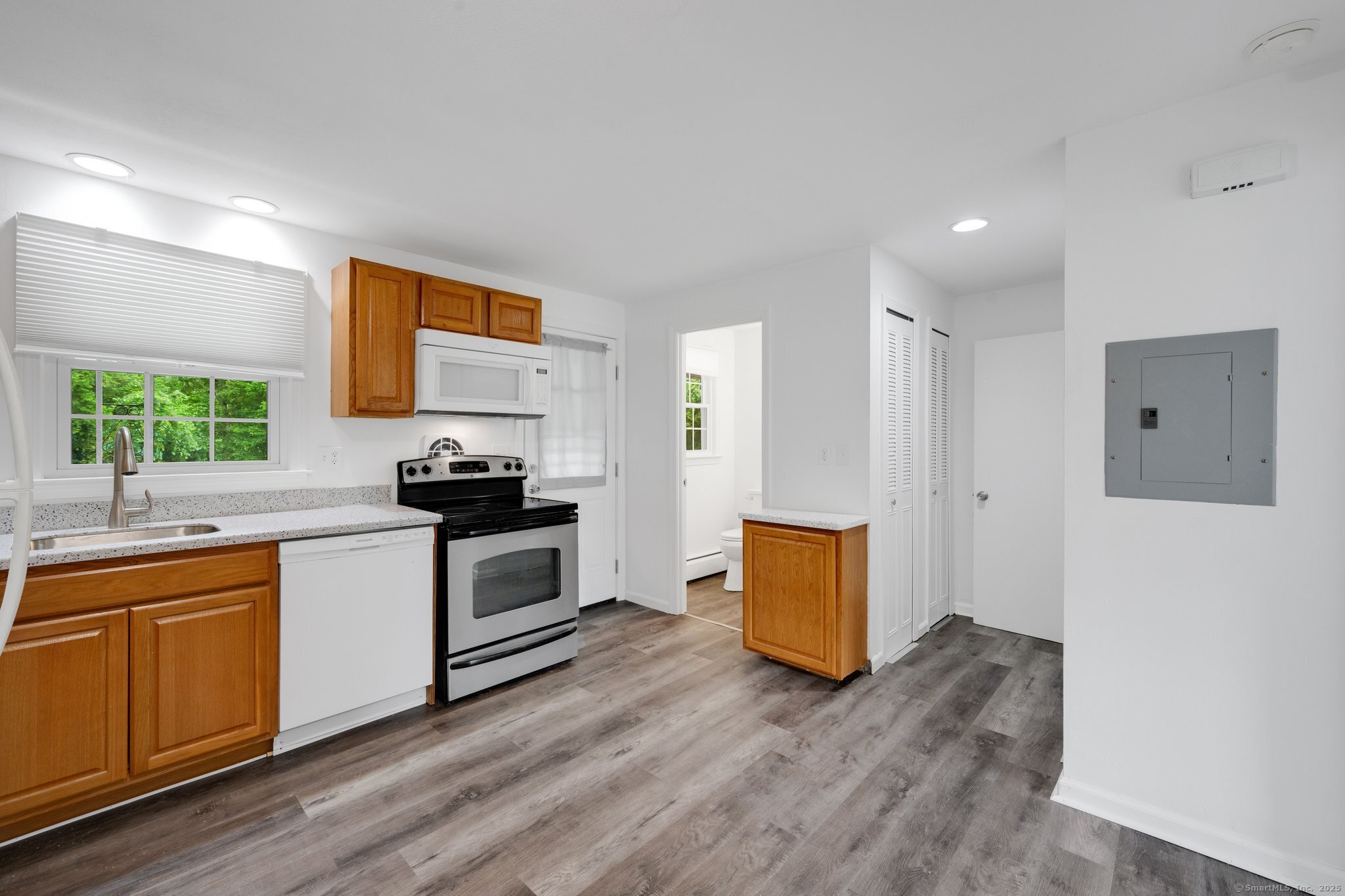 201 Regan Road APT 7B