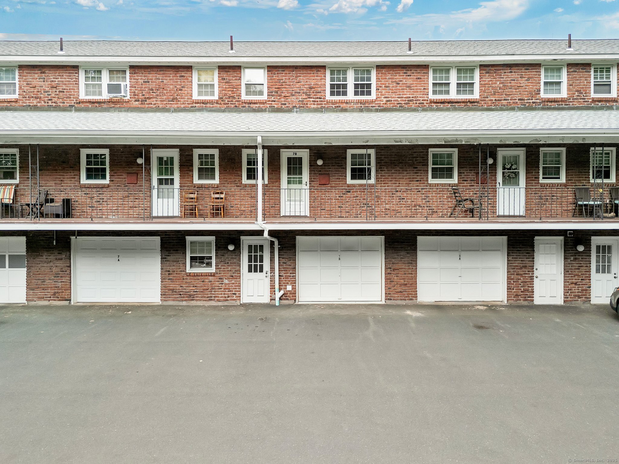201 Regan Road APT 7B
