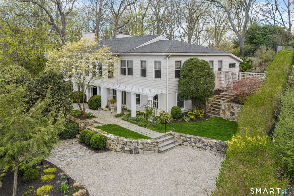 Photo of 18 Dock Road, Norwalk, CT 06854 (MLS # 24168001)