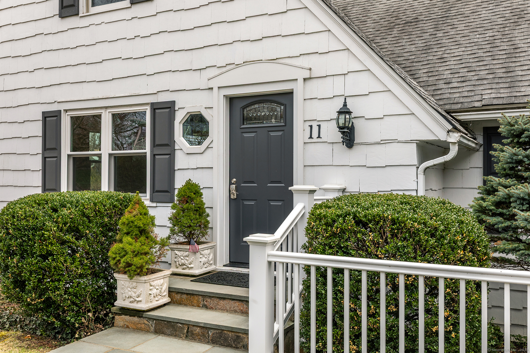 11 N Beach Drive, New Fairfield, Connecticut image 2