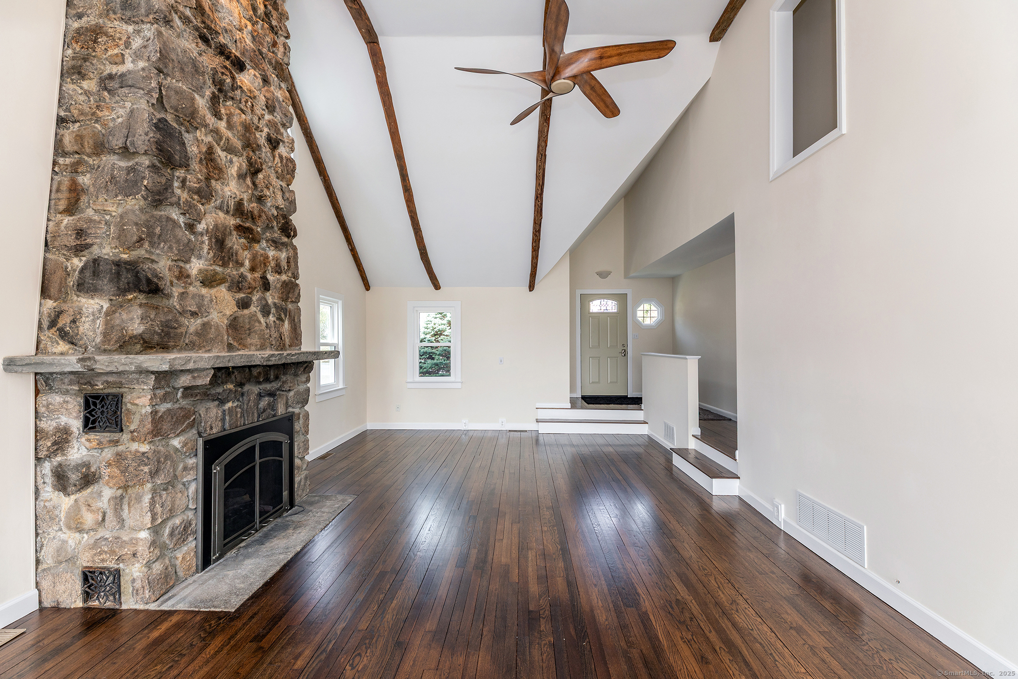 11 N Beach Drive, New Fairfield, Connecticut image 5