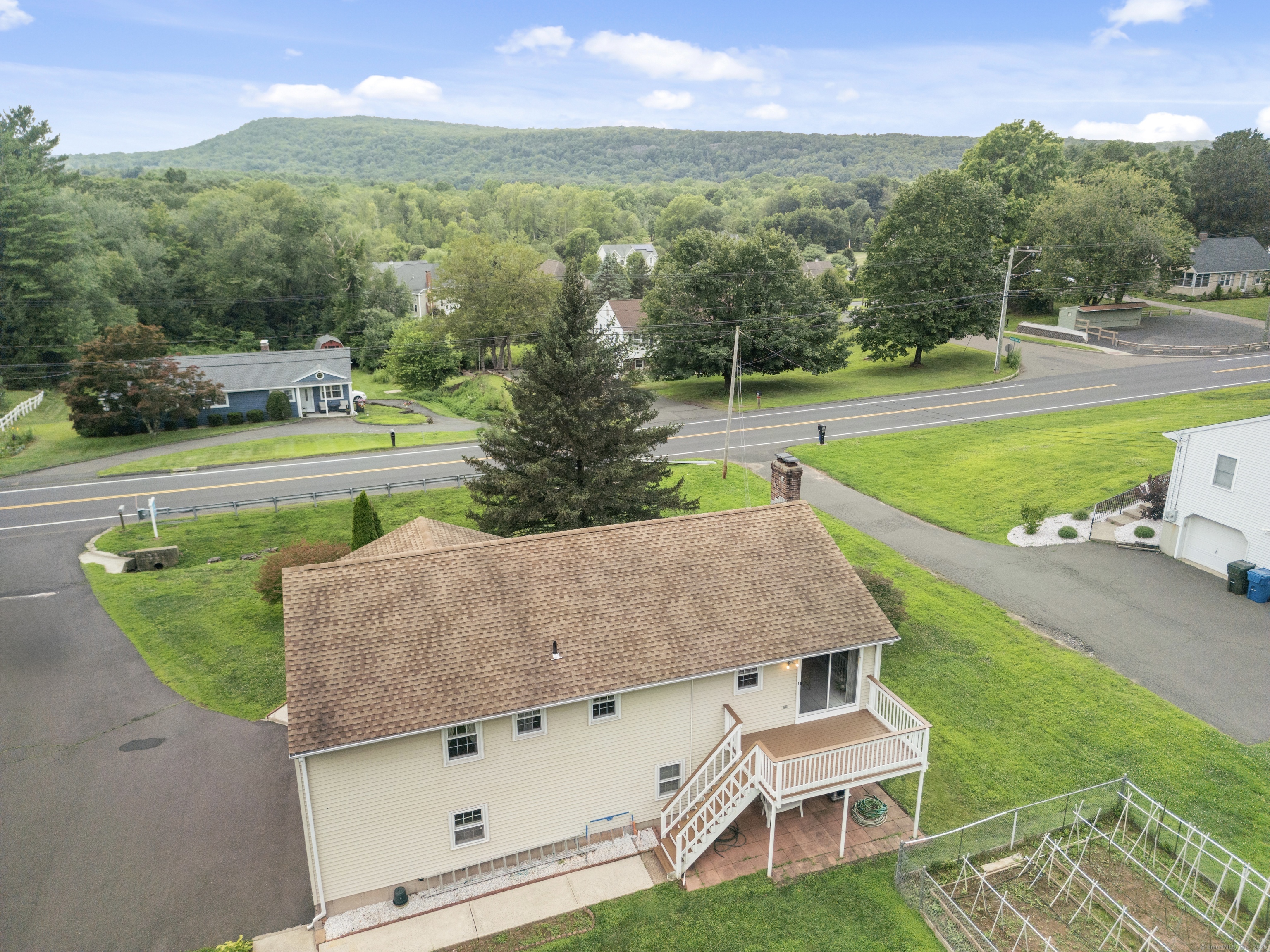 783 Chamberlain Highway