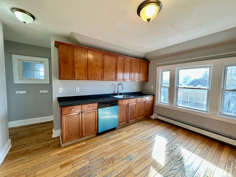 Tiny photo for 2683 Fairfield Avenue #3rd Fl, Bridgeport, CT 06605 (MLS # 24180690)