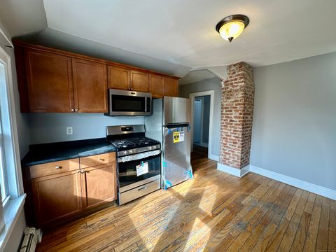 Photo of 2683 Fairfield Avenue #3rd Fl, Bridgeport, CT 06605 (MLS # 24180690)