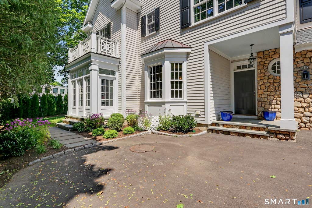 Photo of 31 Richmond Hill Road #31, New Canaan, CT 06840 (MLS # 24195441)