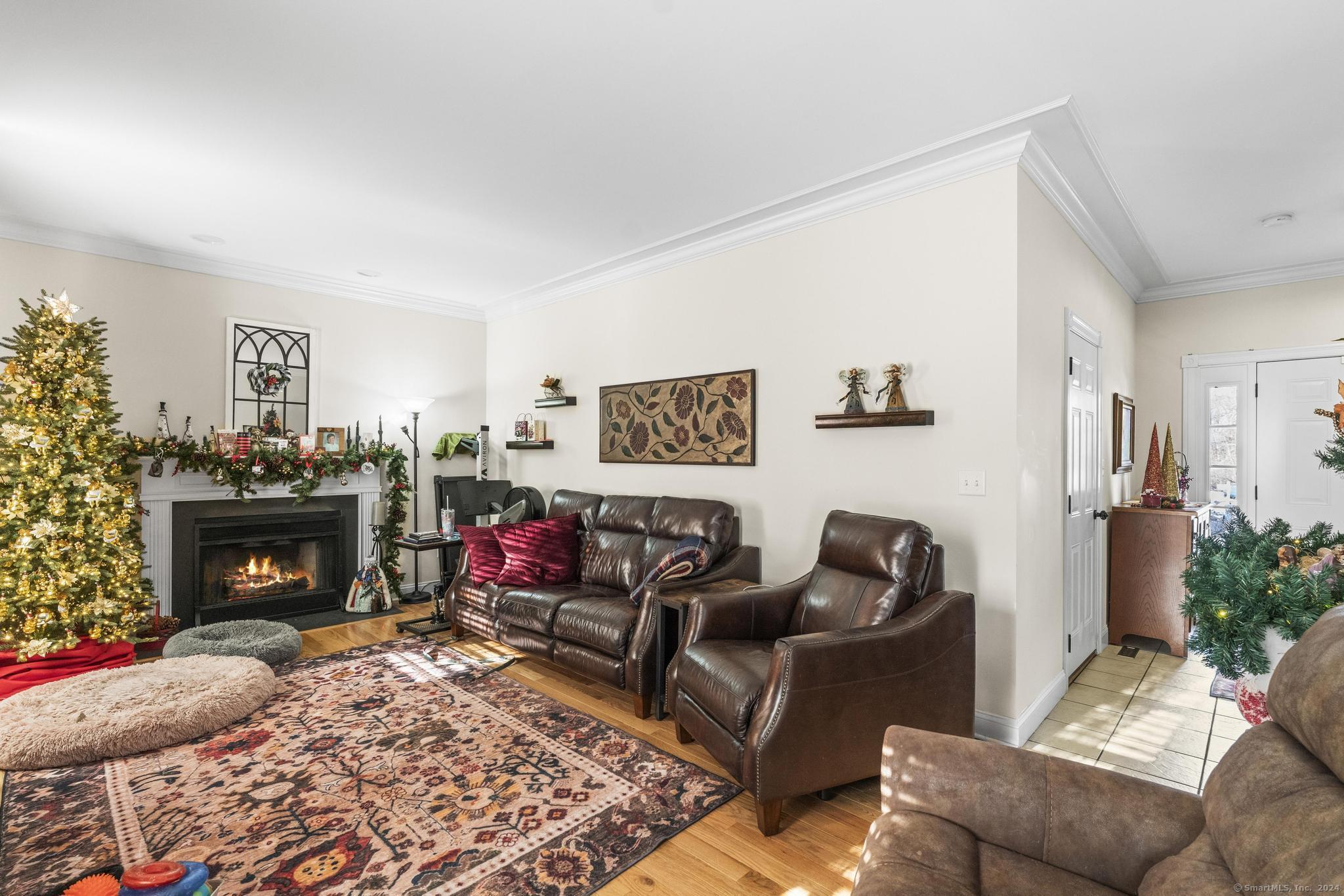 18 Mathieu Lane, East Hampton, Connecticut image 9