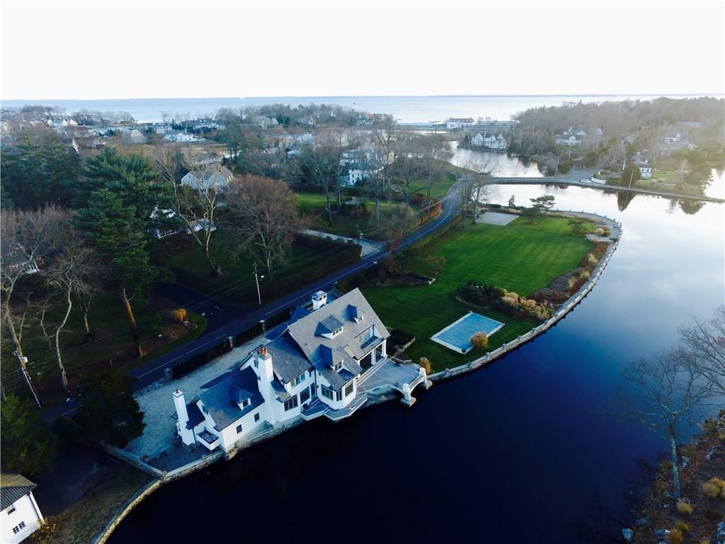 Photo 1 of 26 Searles Road, Darien, Connecticut, $5,500,000, Web #: 99162687