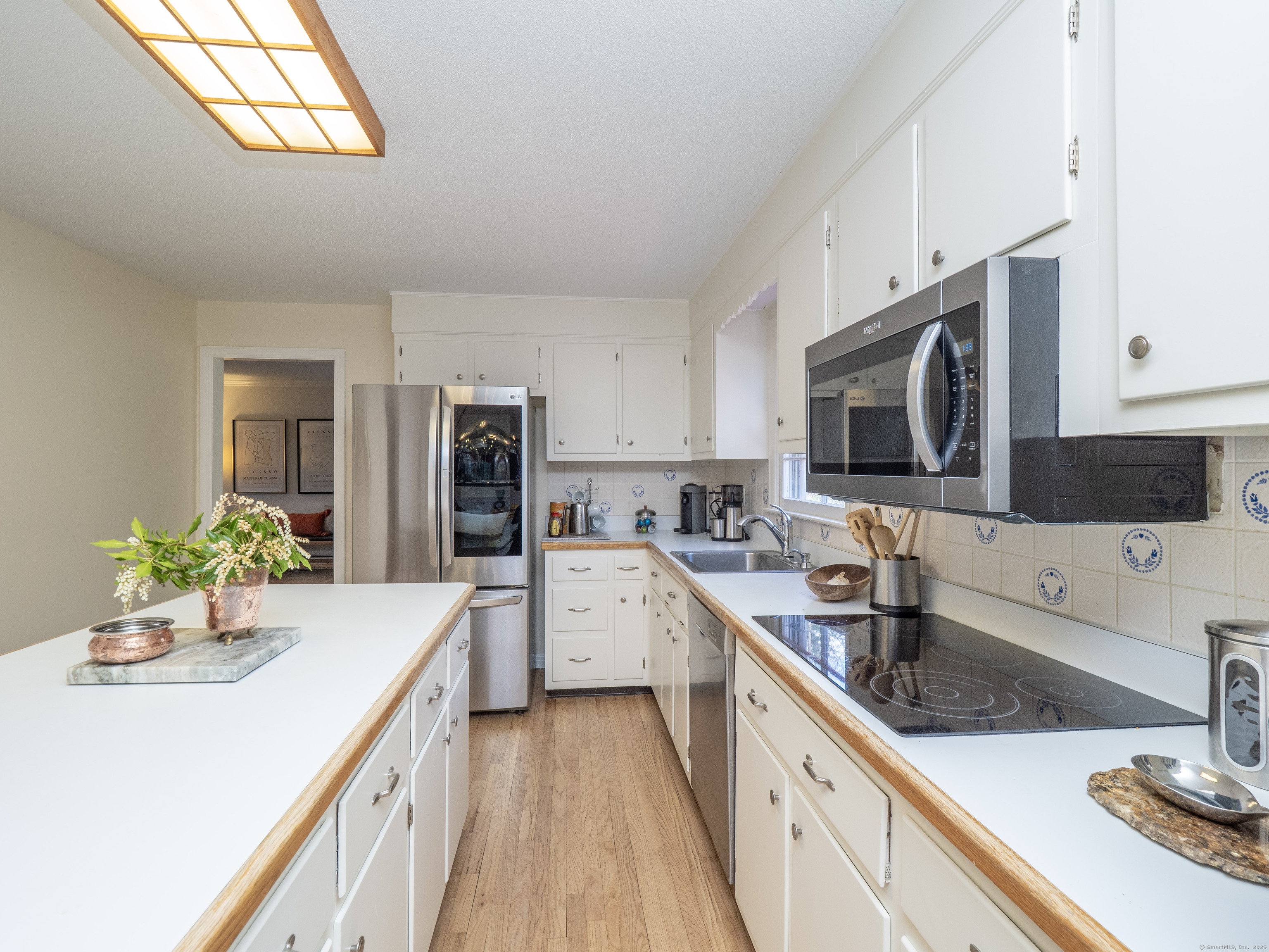 72 Mimosa Circle, Ridgefield, Connecticut image 17
