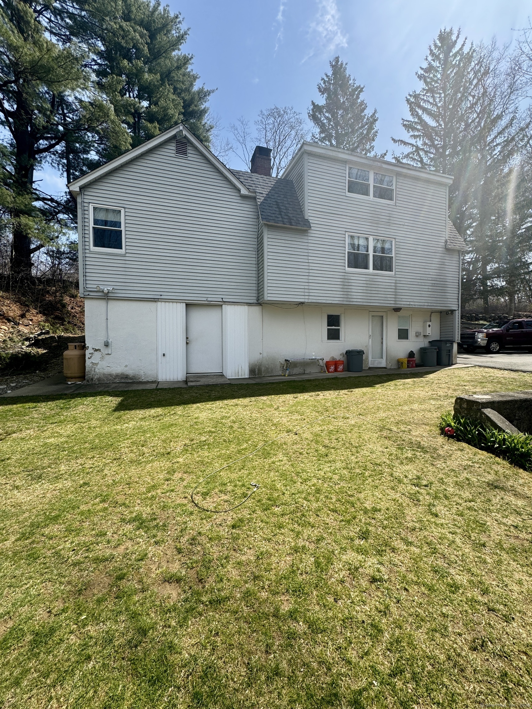 23 Village Hill Road, Stafford, Connecticut image 4