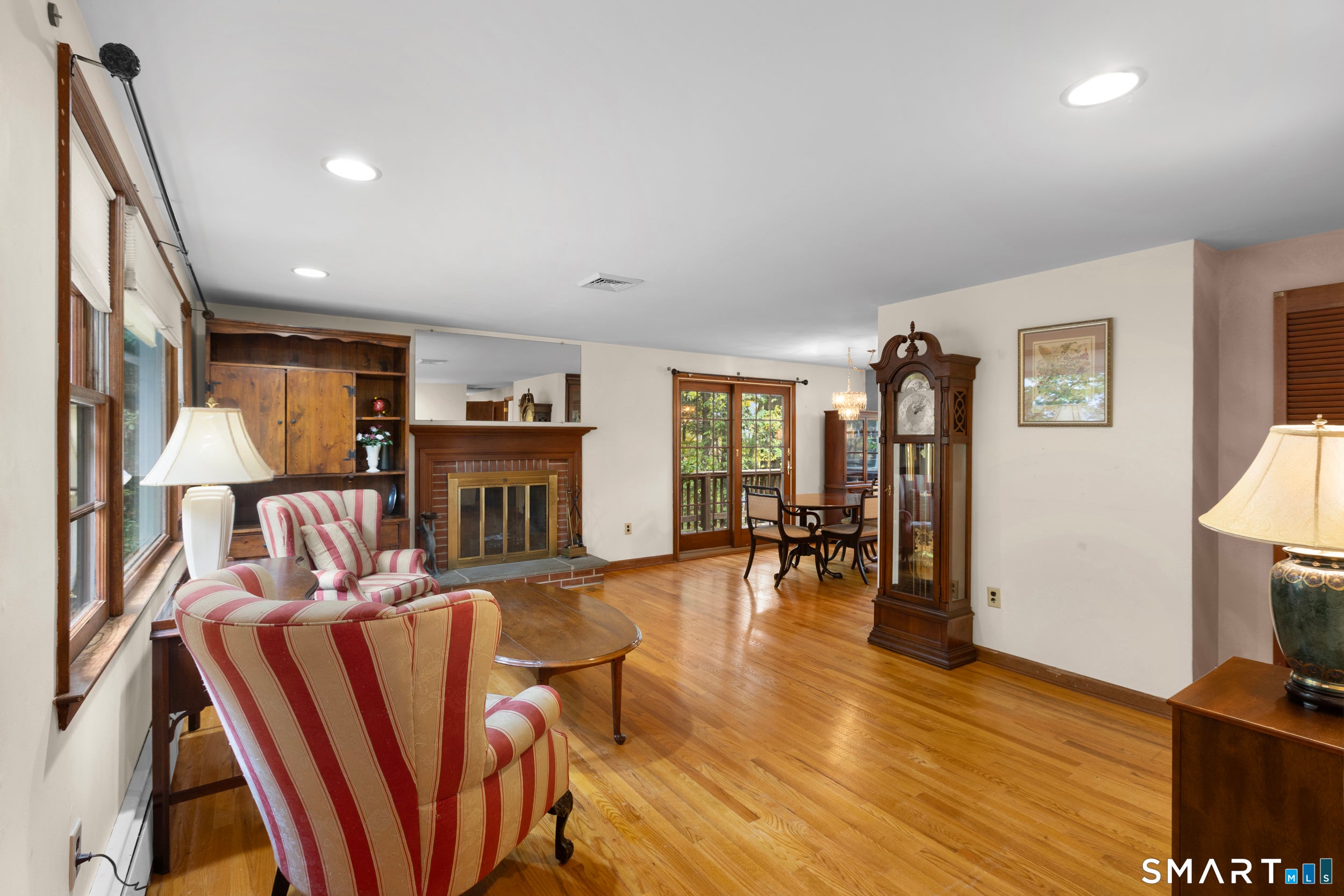 7 Carriage Lane