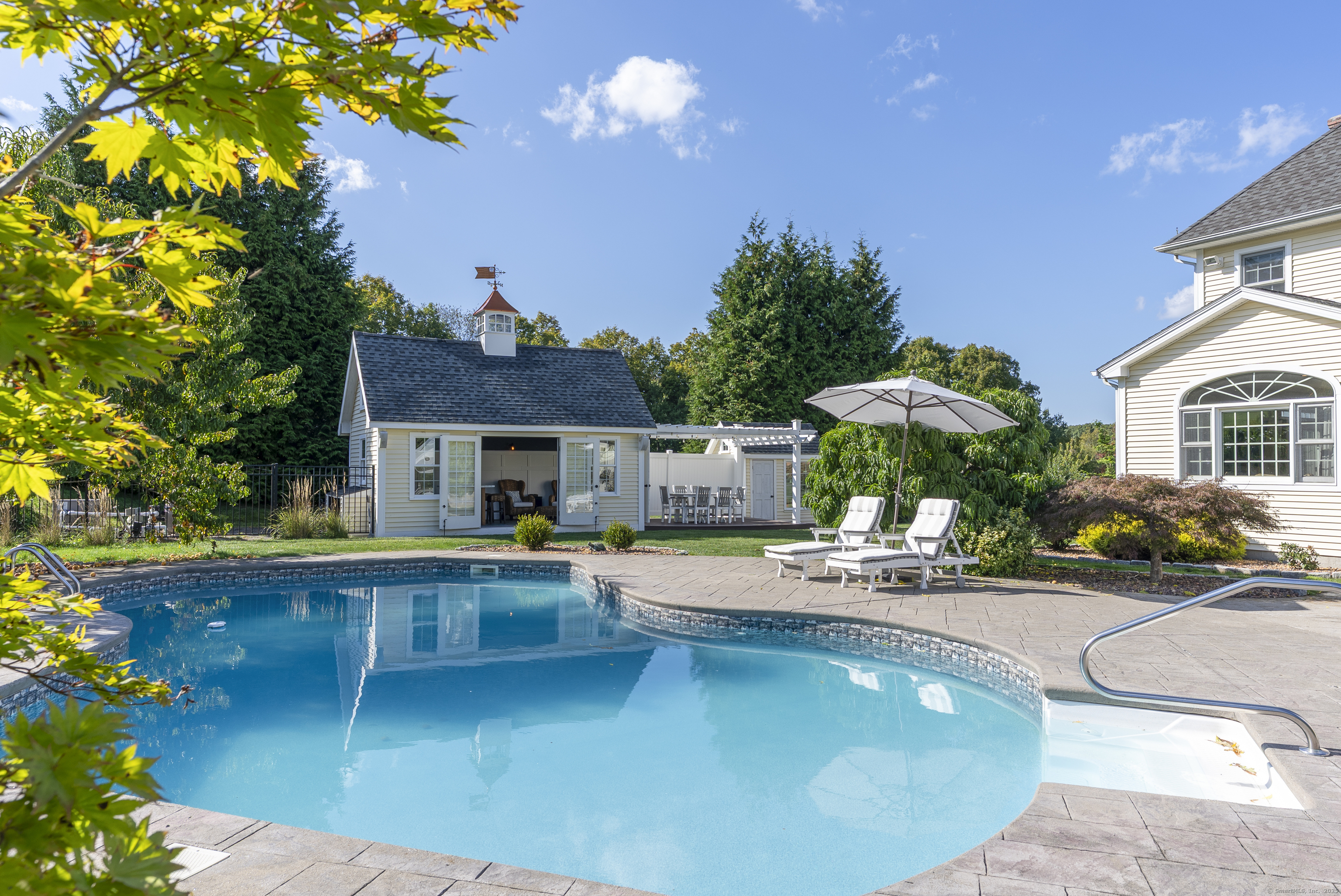 25 Smith Farm Road