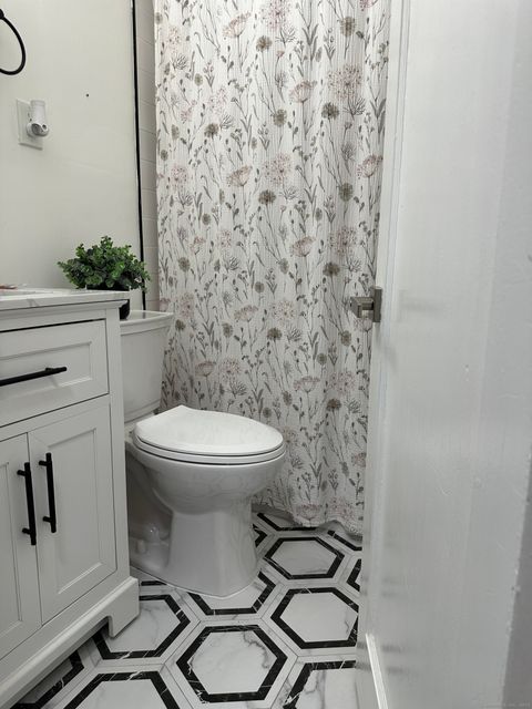 Tiny photo for 165 Nutmeg Road, Bridgeport, CT 06610 (MLS # 24135369)