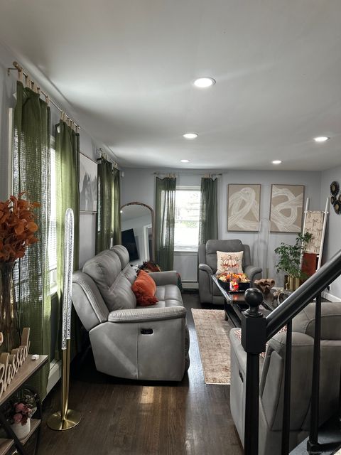 Tiny photo for 165 Nutmeg Road, Bridgeport, CT 06610 (MLS # 24135369)