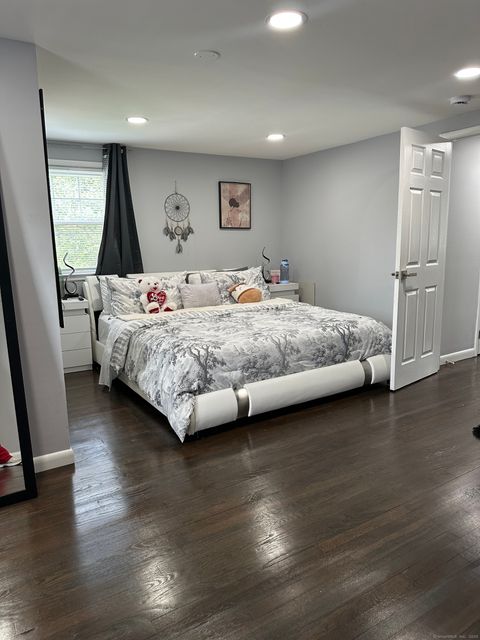 Tiny photo for 165 Nutmeg Road, Bridgeport, CT 06610 (MLS # 24135369)