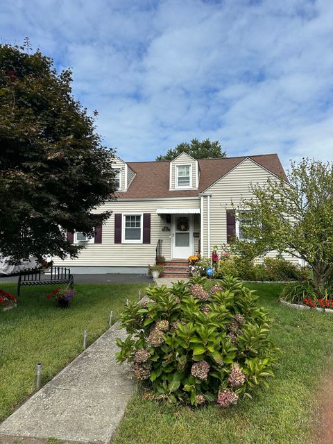 Photo of 165 Nutmeg Road, Bridgeport, CT 06610 (MLS # 24135369)