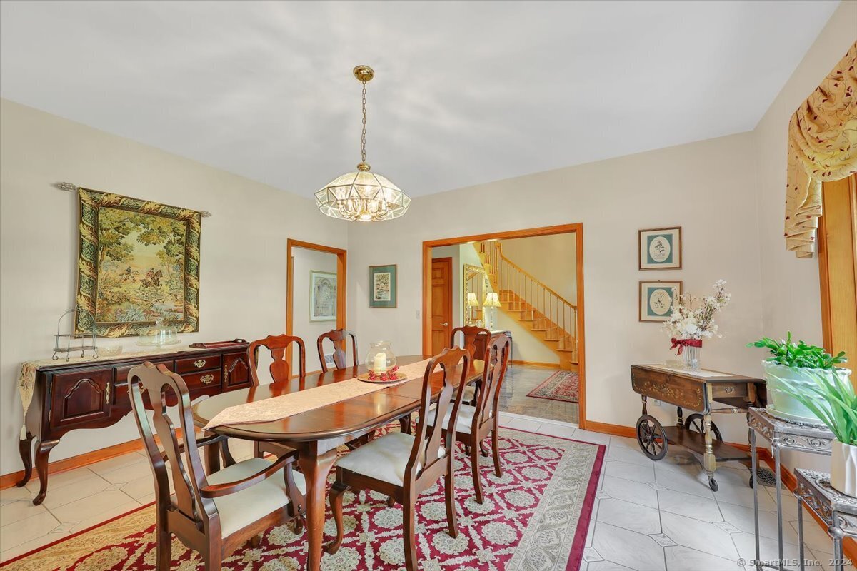593 Park Road Extension, Middlebury, Connecticut image 13