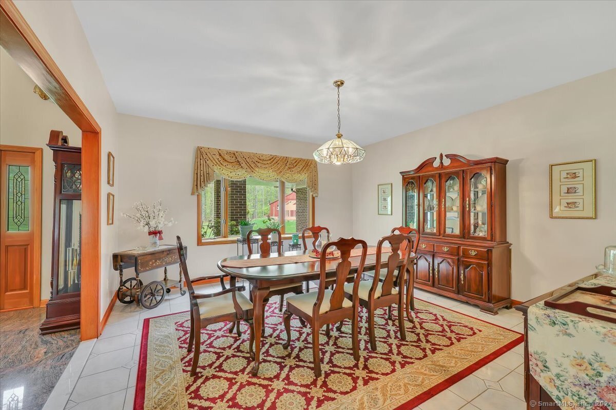 593 Park Road Extension, Middlebury, Connecticut image 14
