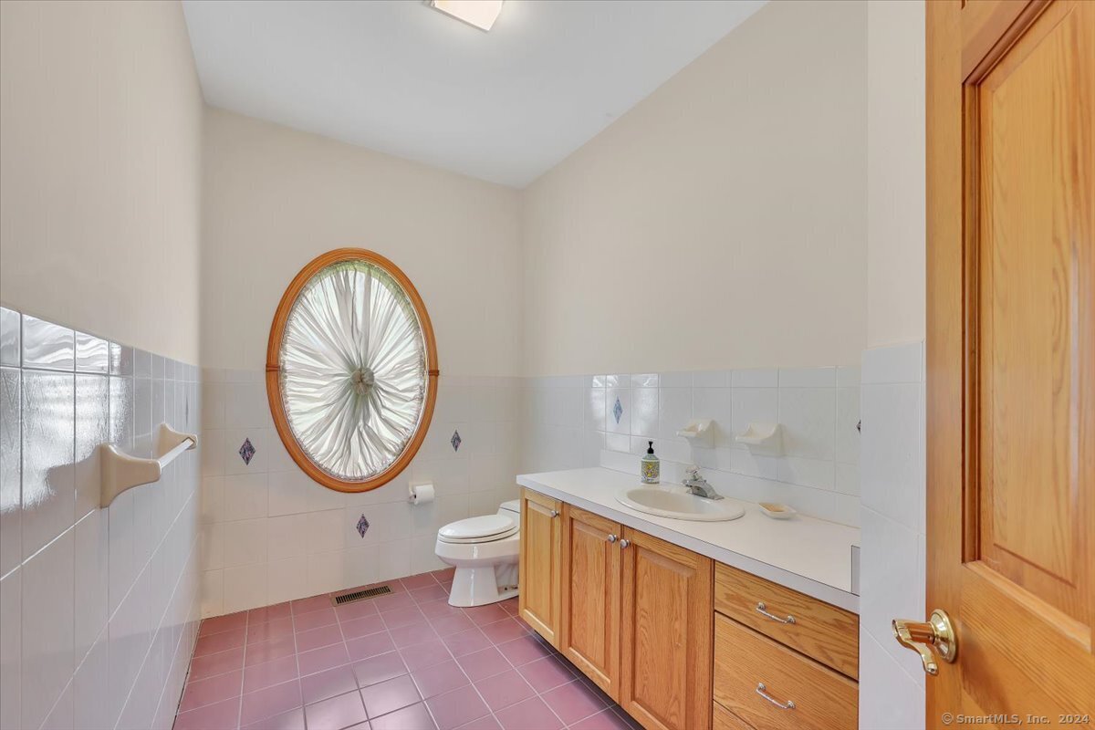 593 Park Road Extension, Middlebury, Connecticut image 11
